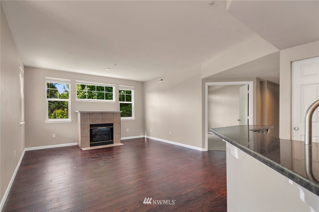 402 South 47th Street, Unit B Renton, WA 98055 - Photo 6 of 18 Gallery Image 6