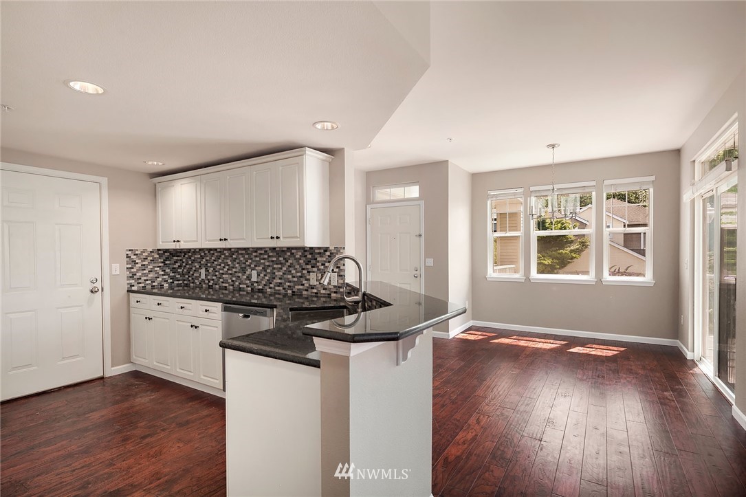 402 South 47th Street, Unit B Renton, WA 98055 - Photo 7 of 18 Gallery Image 7