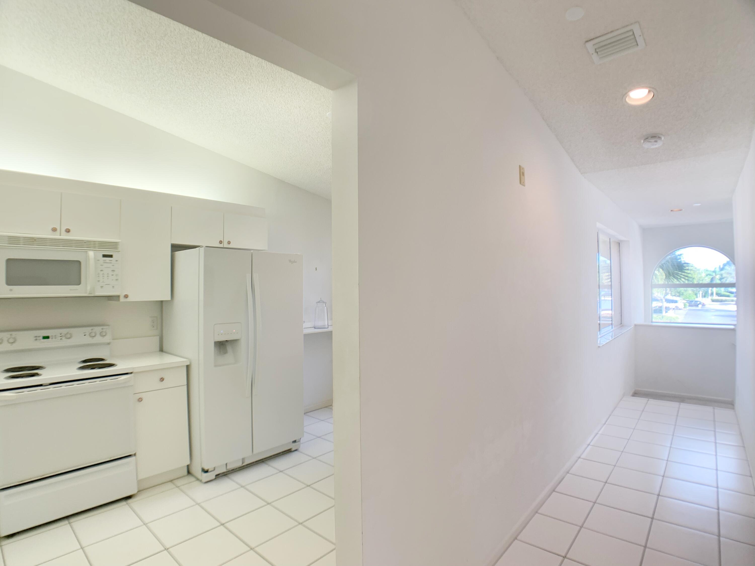 340 Northwest 67th Street, Unit 203 Boca Raton, FL 33487 - Photo 9 of 37 4C4ED18A-2E63-4CB9-9942-ADCEC4612A8C