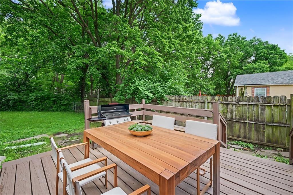 1418 Maple Lane Lawrence, KS 66044 - Photo 16 of 21