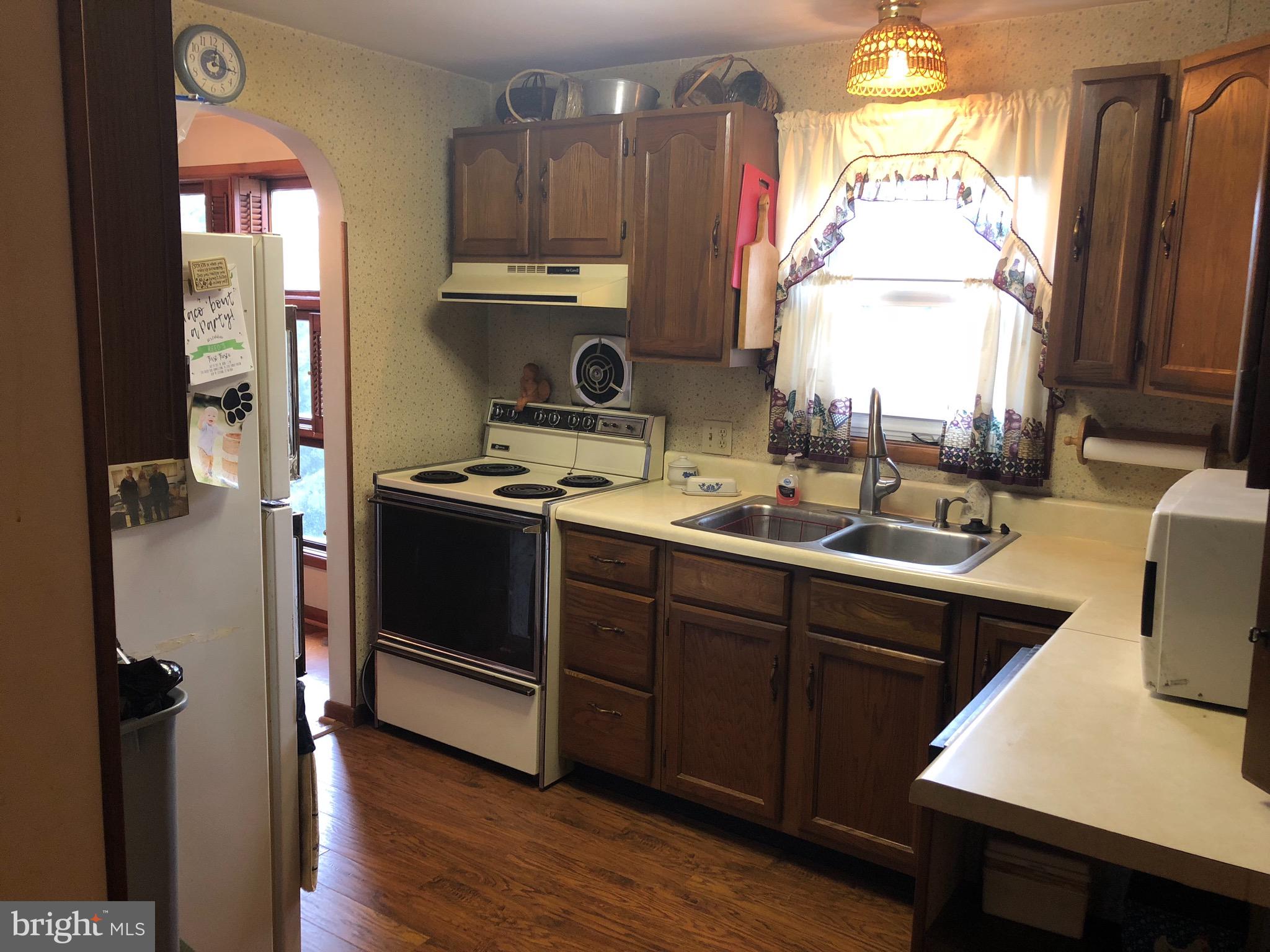 16 Sharon Road Enola, PA 17025 - Photo 3 of 27 Gallery Image 3