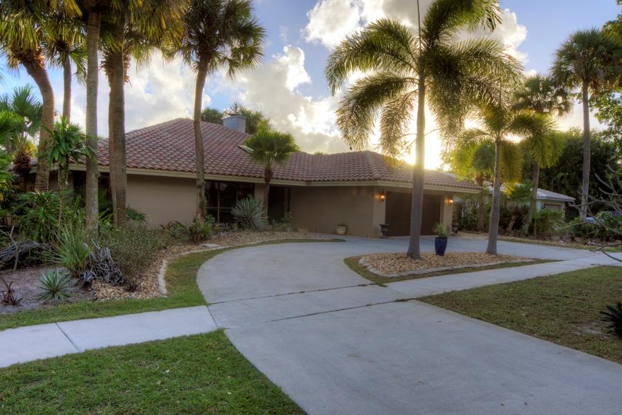 780 Southwest 18th Street Boca Raton, FL 33486 - Photo 22 of 22 Circular drive