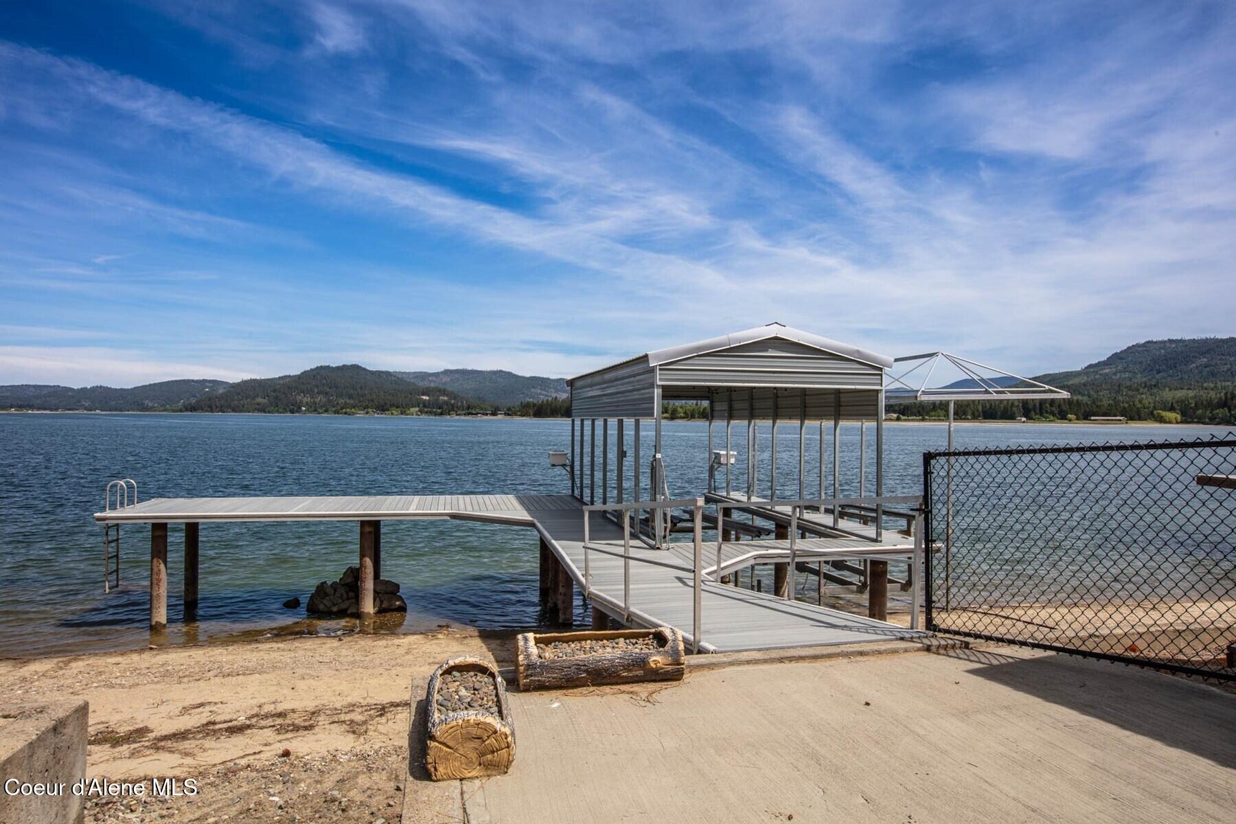 433 Campbell Point Road Laclede, ID 83841 - Photo 6 of 70 Sandy Beach Area