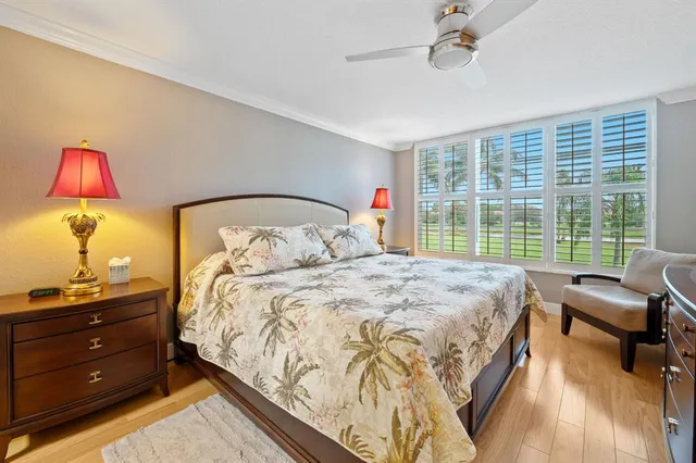 $339,900 | 3970 Oaks Clubhouse Drive, Unit 203, Pompano Beach, FL 33069