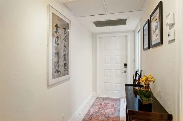 $339,900 | 3970 Oaks Clubhouse Drive, Unit 203, Pompano Beach, FL 33069