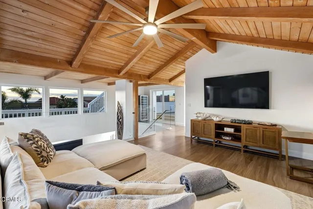 $2,995,000 | 105 Malibu Avenue, Oxnard, CA 93035