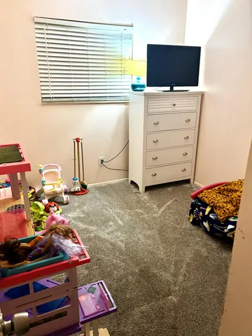 $195,000 | 1704 East Meyers Avenue, Hazel Park, MI 48030