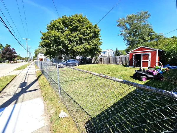 $189,000 | 1704 East Meyers Avenue, Hazel Park, MI 48030