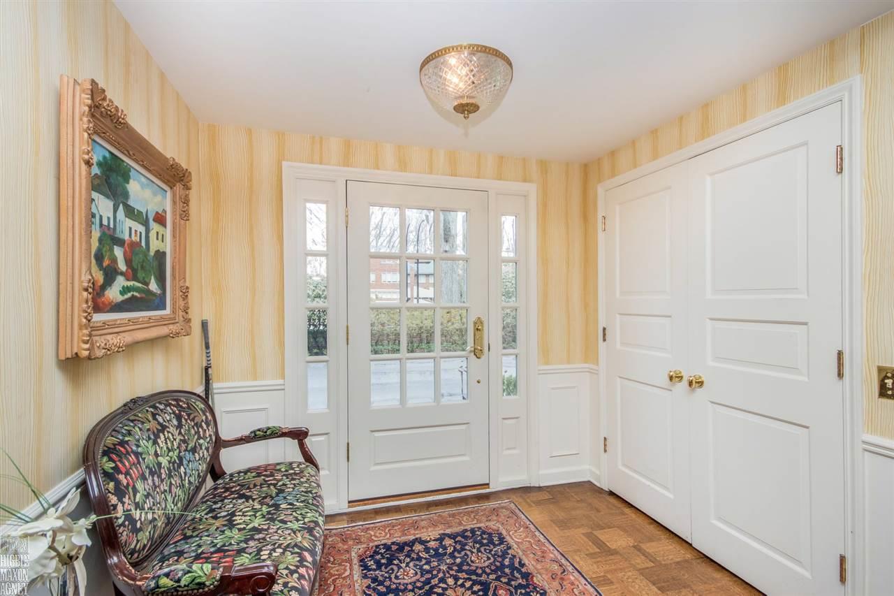 175 Touraine Road Grosse Pointe Farms, MI 48236 - Photo 5 of 31