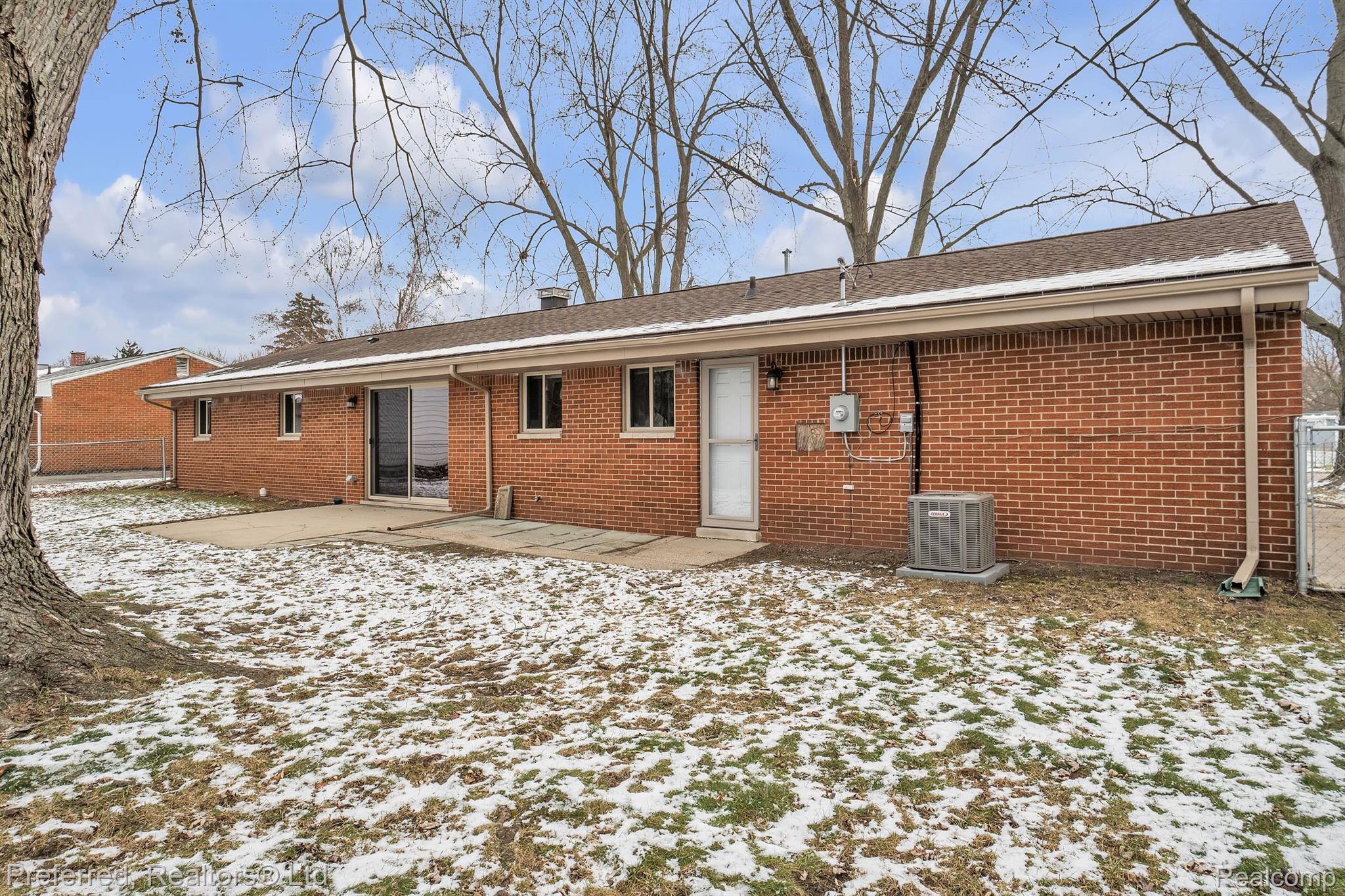 23685 Ripple Creek Novi, MI 48375 - Photo 29 of 40 Gallery Image 29