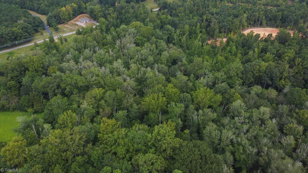 7400-7400 Haw Ridge Road Summerfield, NC 27358 - Photo 3 of 13