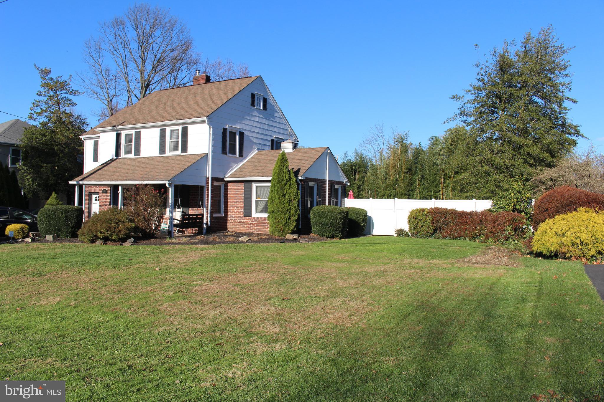 38 Home Road Hatboro, PA 19040 - Photo 2 of 20 Front