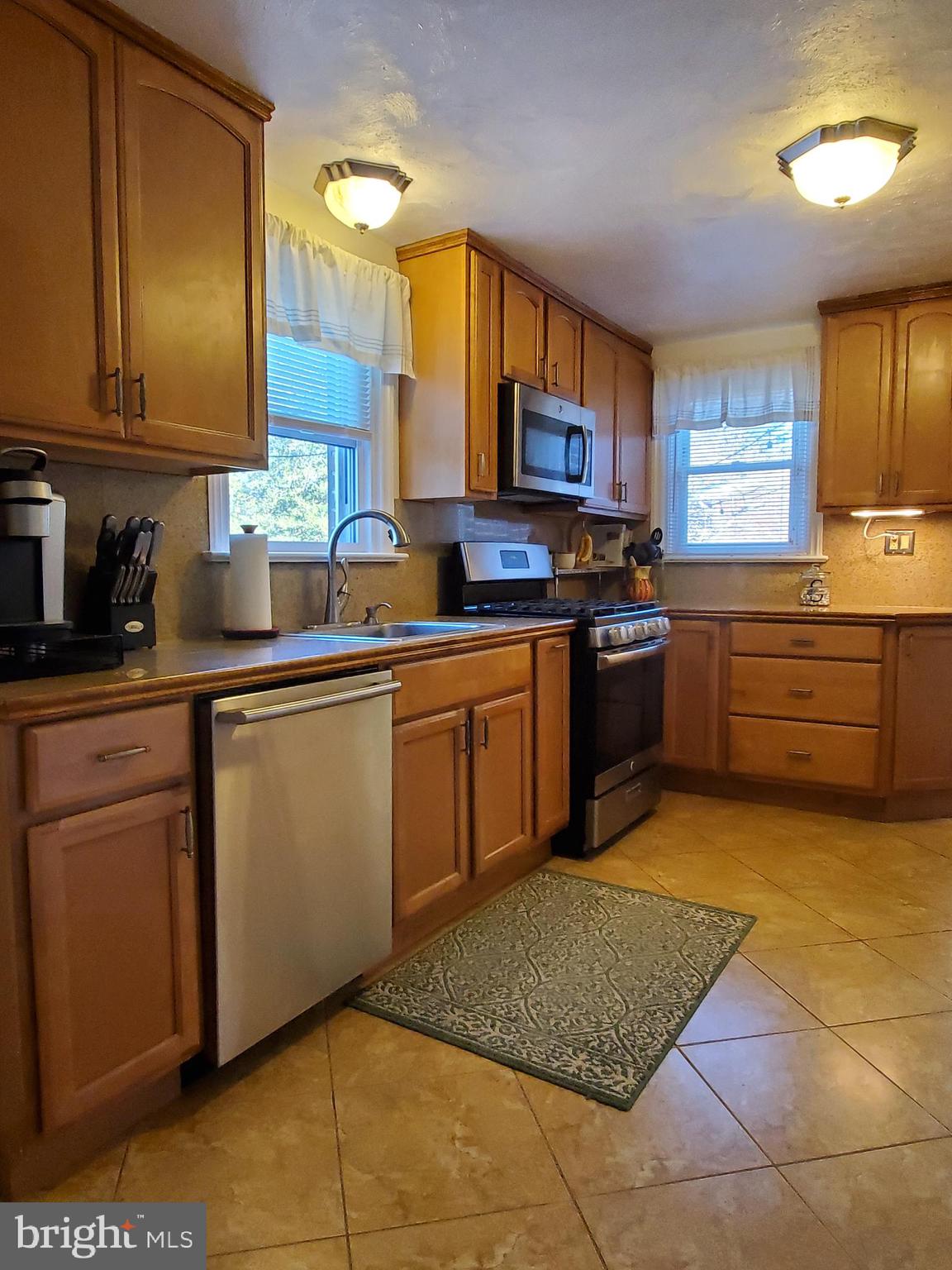 38 Home Road Hatboro, PA 19040 - Photo 9 of 20 Kitchen
