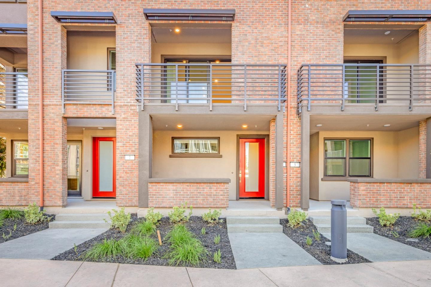 302 Tea Tree Terrace, Unit 6 Sunnyvale, CA 94086 - Photo 2 of 27