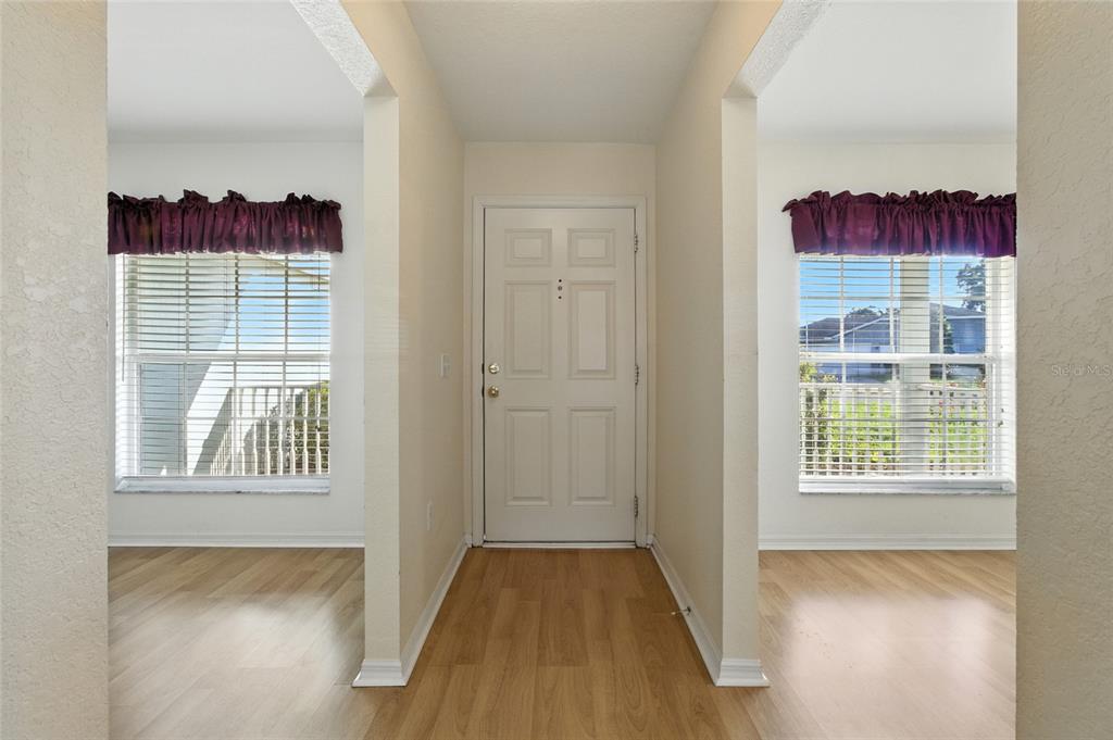 655 Powder Horn Row Lakeland, FL 33809 - Photo 14 of 39