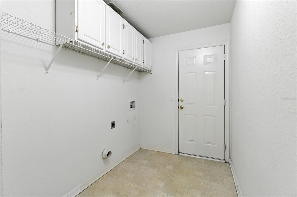 655 Powder Horn Row Lakeland, FL 33809 - Photo 20 of 39