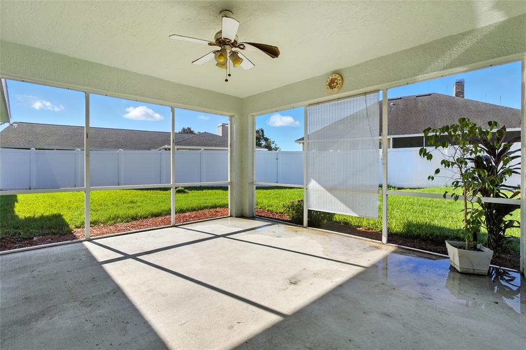 655 Powder Horn Row Lakeland, FL 33809 - Photo 31 of 39