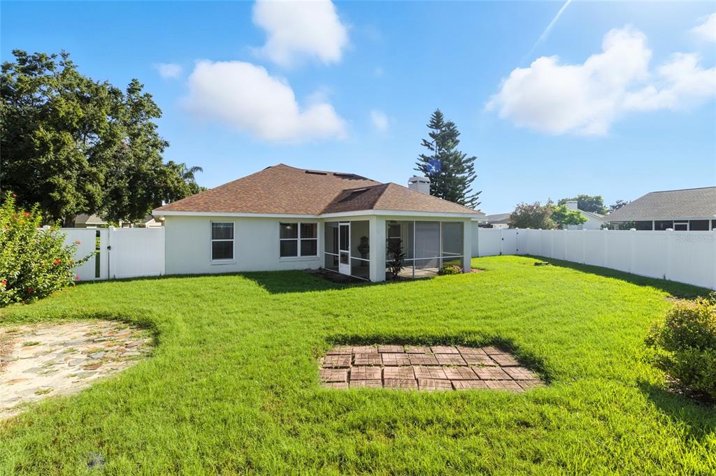 655 Powder Horn Row Lakeland, FL 33809 - Photo 33 of 39