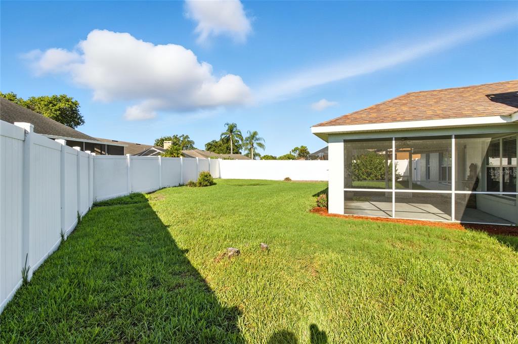 655 Powder Horn Row Lakeland, FL 33809 - Photo 34 of 39