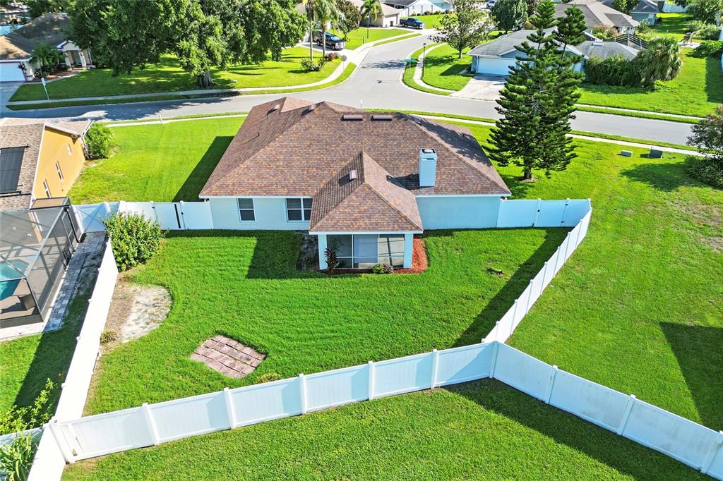 655 Powder Horn Row Lakeland, FL 33809 - Photo 35 of 39