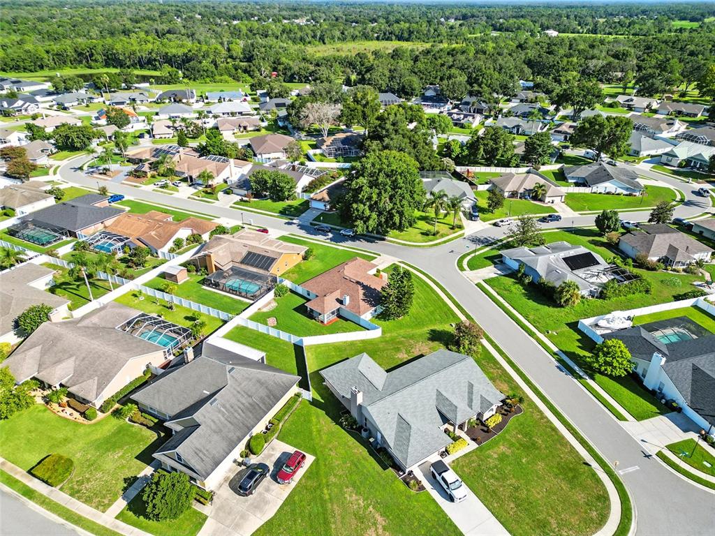 655 Powder Horn Row Lakeland, FL 33809 - Photo 36 of 39