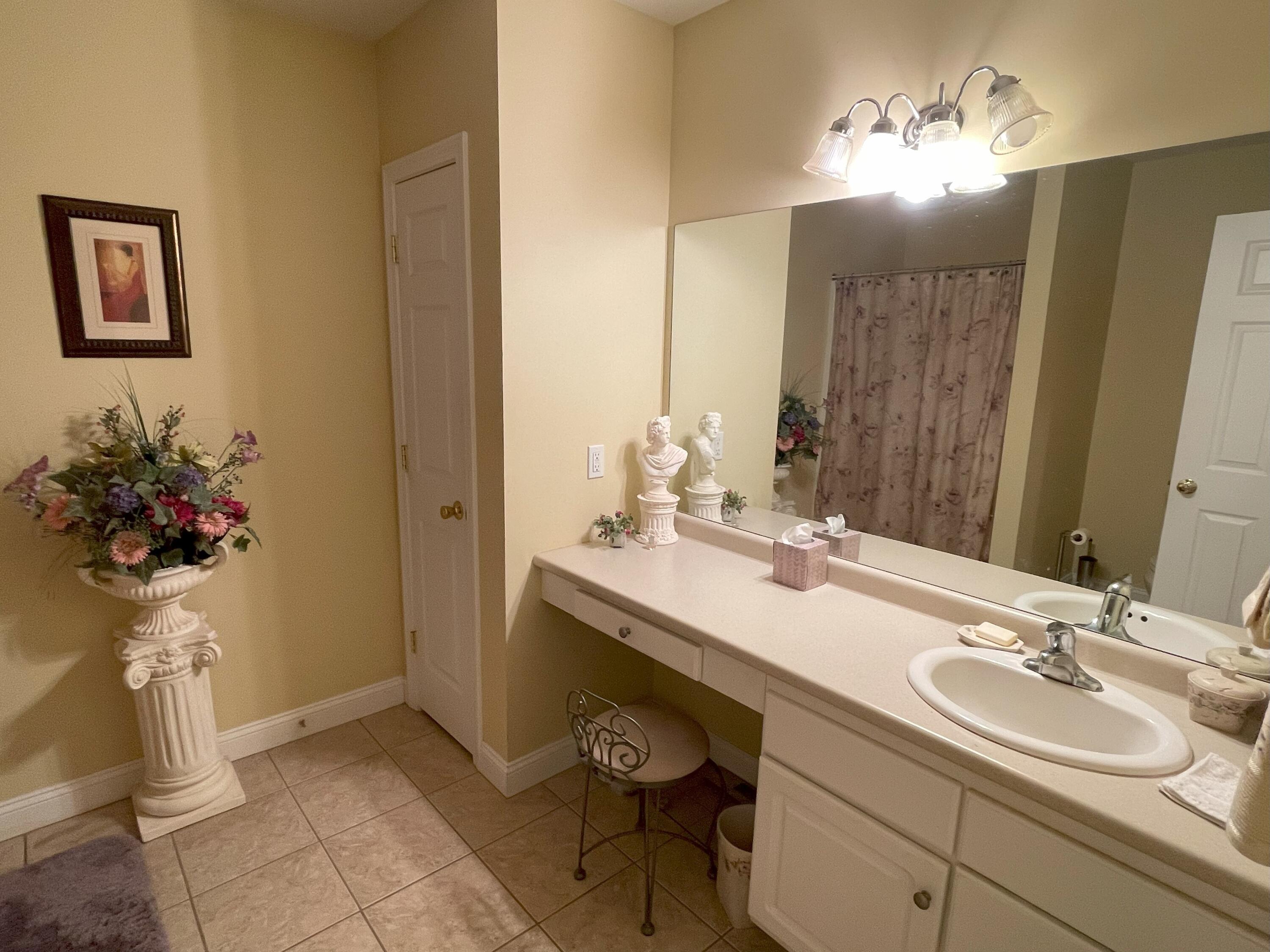 52 Kavanaugh Road, Unit 52 Old Orchard Beach, ME 04064 - Photo 23 of 42 MASTER BATH+VANITY