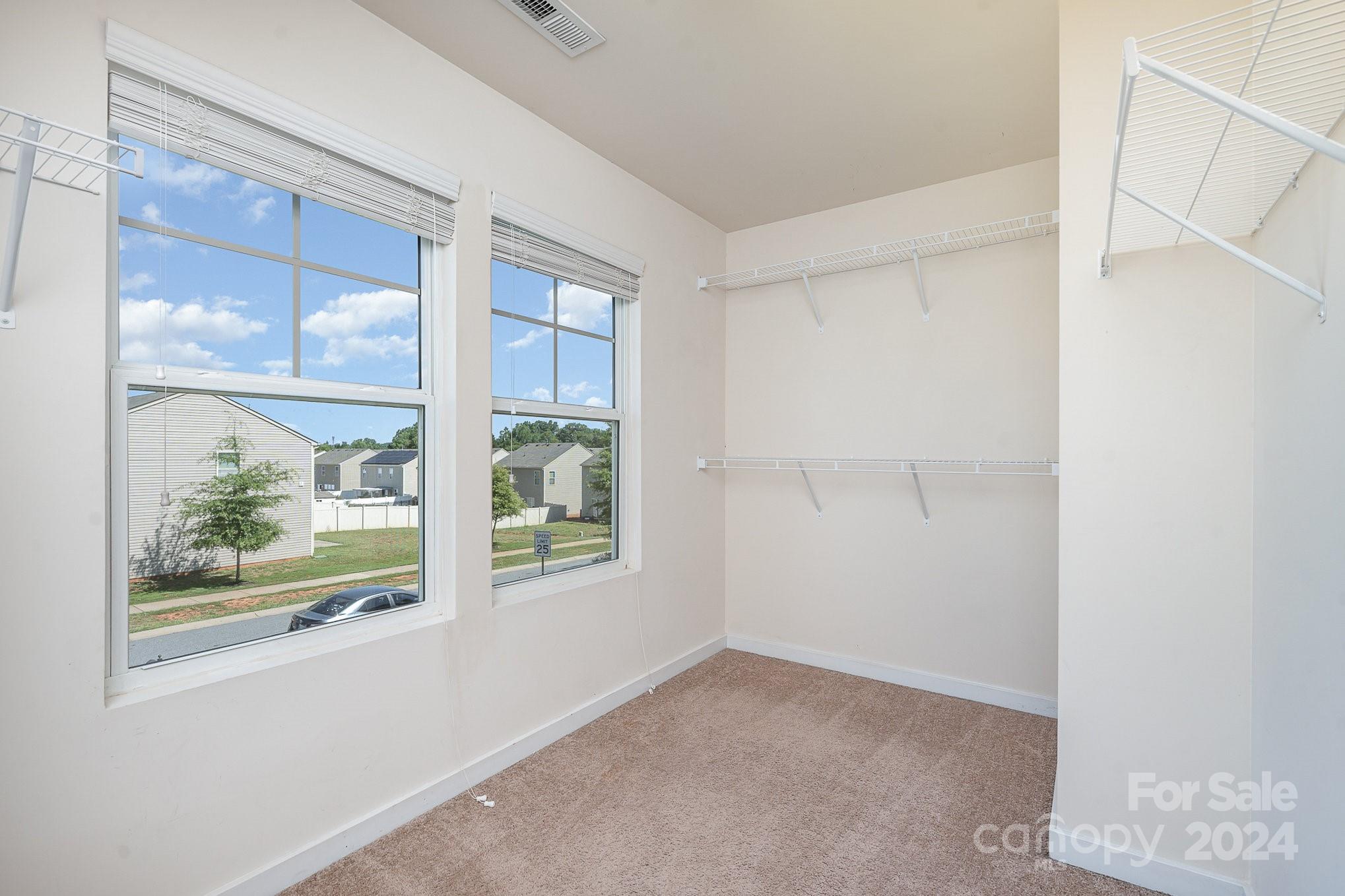 4602 Gibbons Link Road Charlotte, NC 28269 - Photo 22 of 35