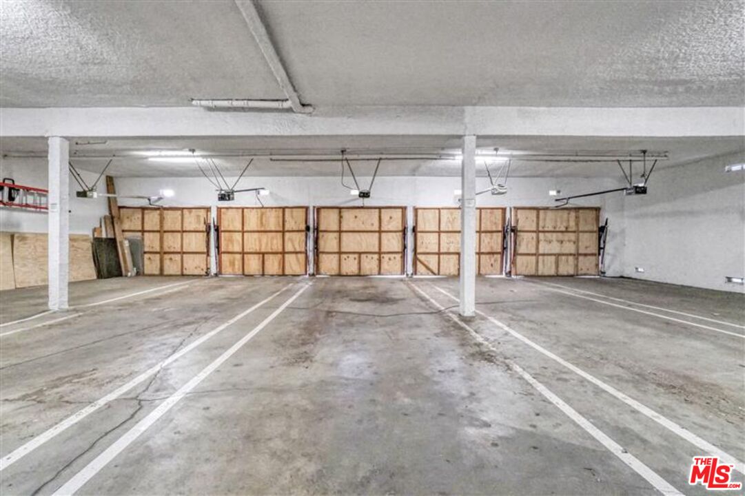 7356 Corbin Avenue Reseda, CA 91335 - Photo 7 of 11 a view of a garage