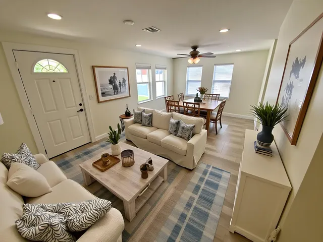 $3,200 | 126 North Palmway, Unit 1, Lake Worth Beach, FL 33460