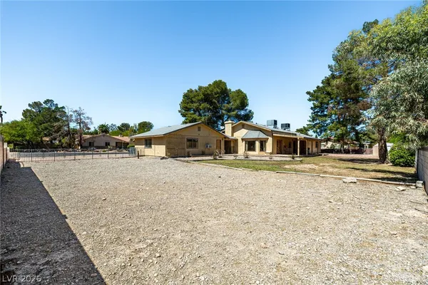 $645,000 | 5609 Palmyra Avenue, Las Vegas, NV 89146