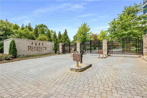 $849,000 | 700 Park Regency Place Northeast, Unit 1501, Atlanta, GA 30326