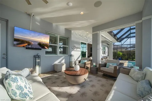 $1,889,999 | 14372 Neptune Avenue, Naples, FL 34114