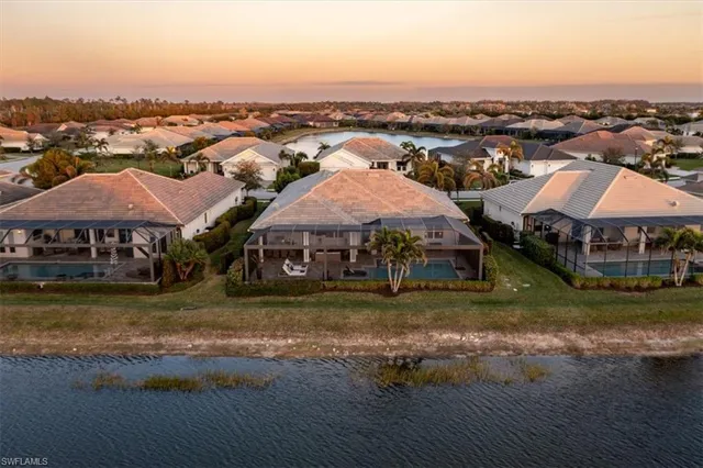 $1,889,999 | 14372 Neptune Avenue, Naples, FL 34114