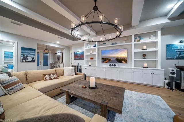 $1,889,999 | 14372 Neptune Avenue, Naples, FL 34114