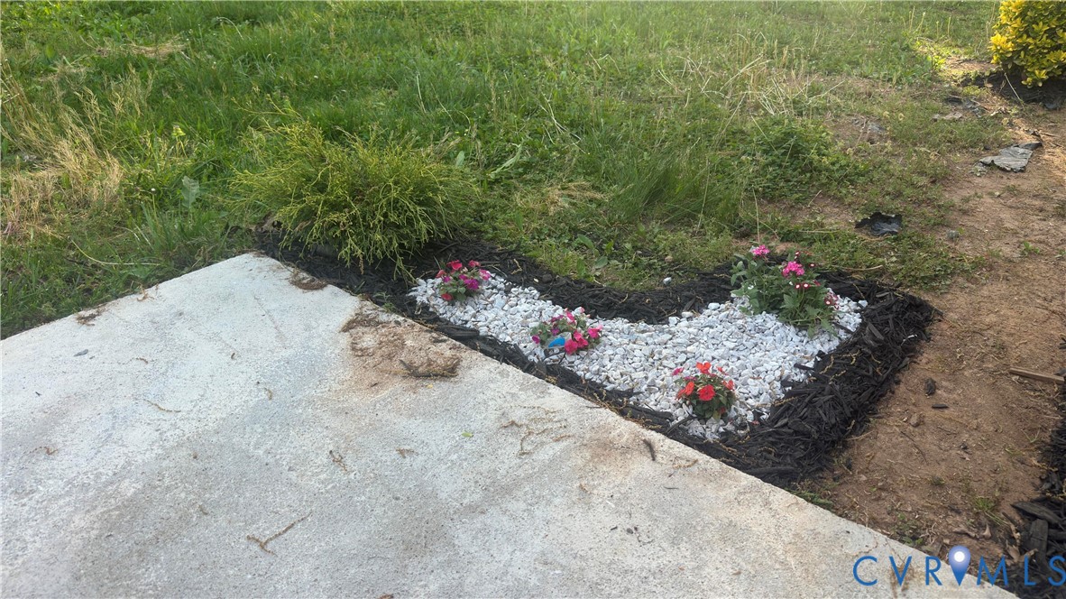 3829 Five Forks Road Pamplin, VA 23958 - Photo 9 of 10