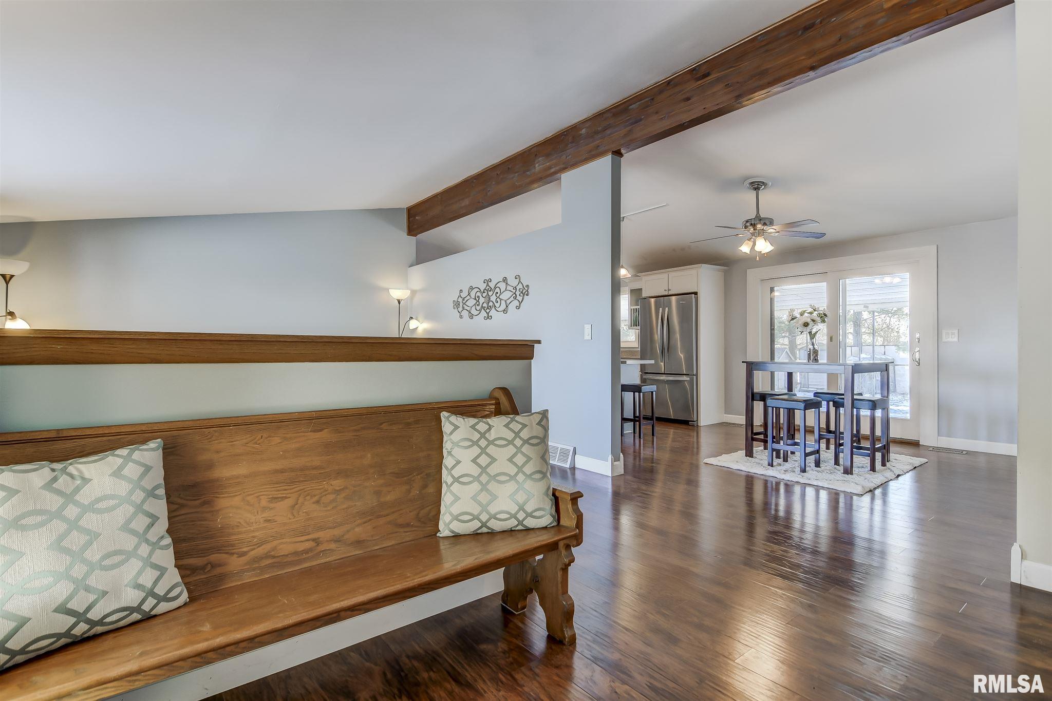 651 Mecla Road Buffalo, IL 62515 - Photo 3 of 36 Gallery Image 3