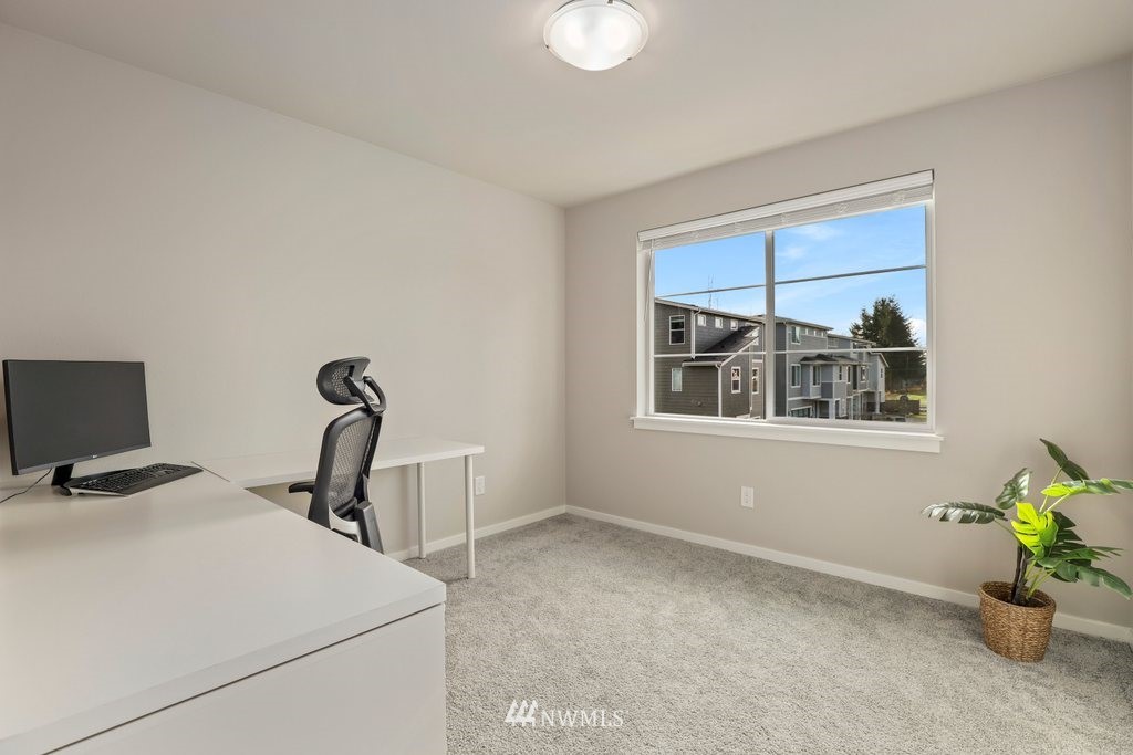 3403 167th Place Southeast Bothell, WA 98012 - Photo 24 of 34 Gallery Image 24