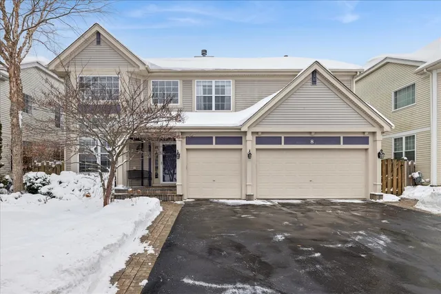 $499,900 | 8 Litchfield Court, Lake In The Hills, IL 60156
