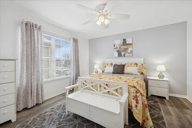 $499,900 | 8 Litchfield Court, Lake In The Hills, IL 60156