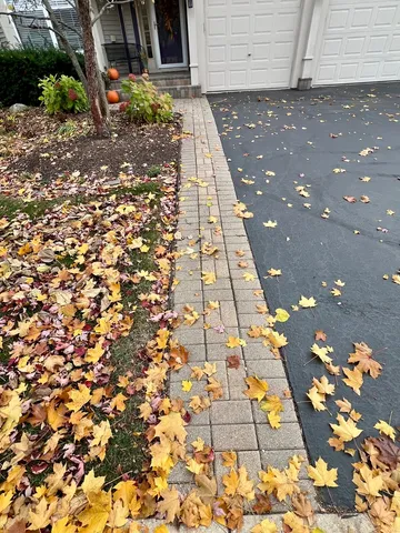 $499,900 | 8 Litchfield Court, Lake In The Hills, IL 60156