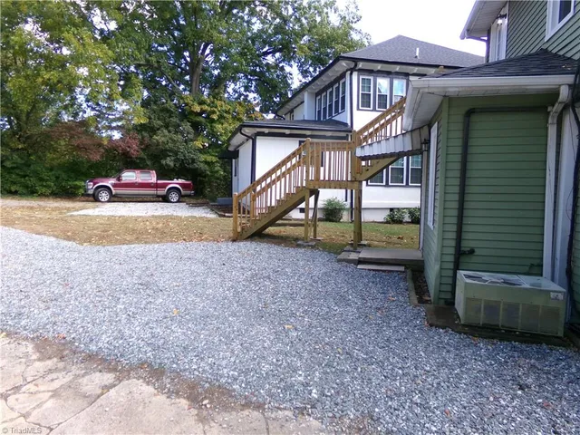 $1,800 | 1529 West 1st Street, Winston-Salem, NC 27104