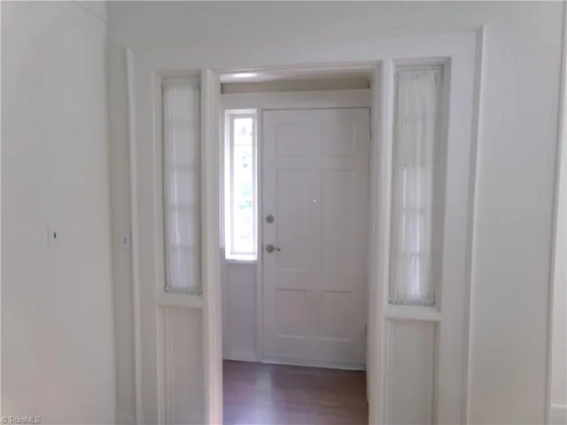 $1,800 | 1529 West 1st Street, Winston-Salem, NC 27104