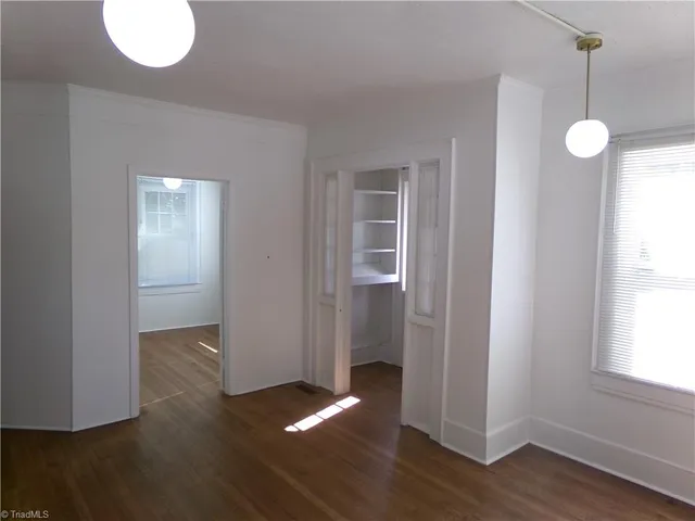 $1,800 | 1529 West 1st Street, Winston-Salem, NC 27104