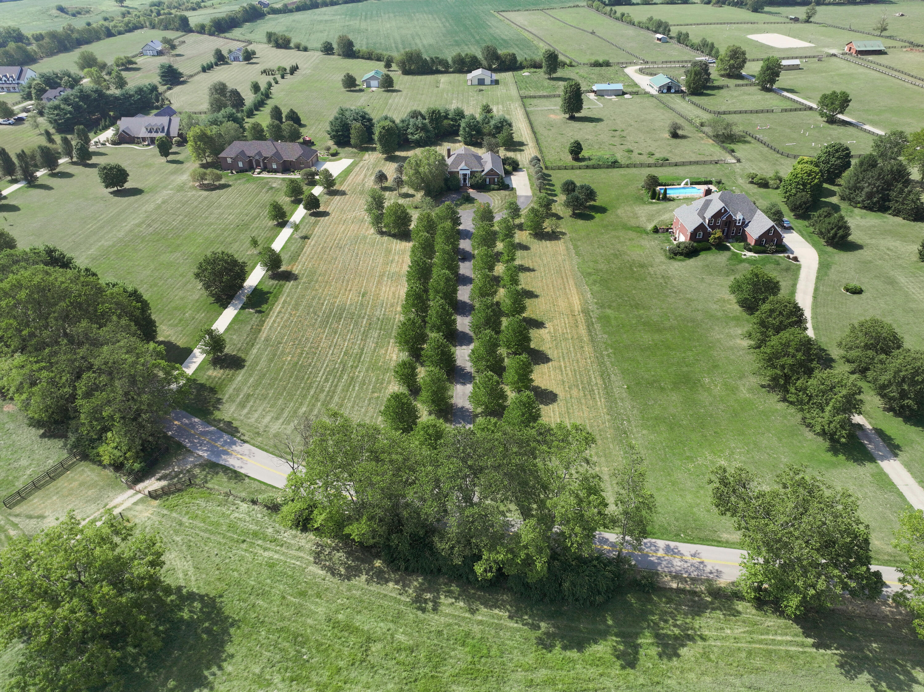 509 Combs Ferry Road Winchester, KY 40391 - Photo 77 of 84 DJI_20240422172330_0772_D
