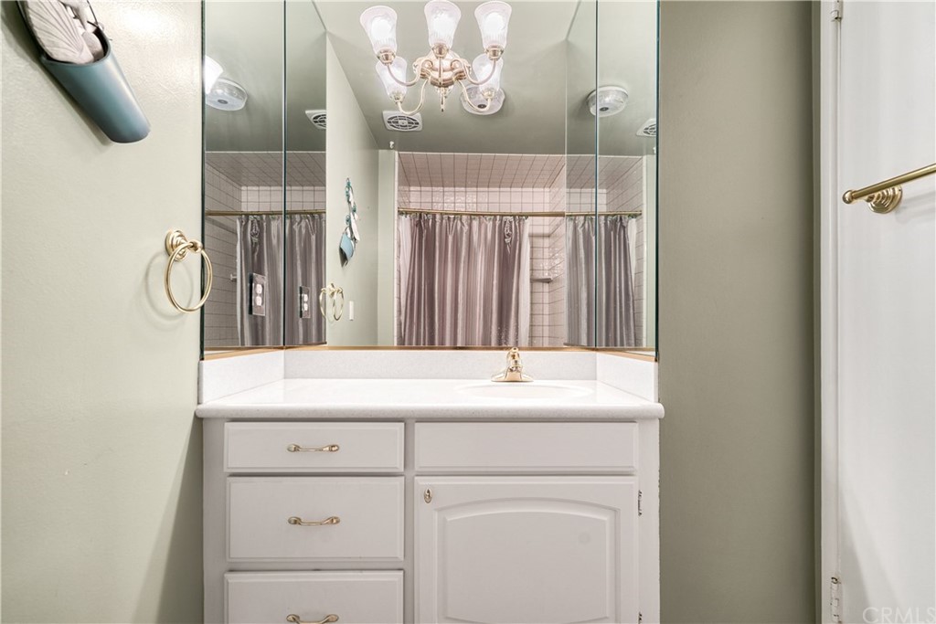 19903 Serrano Road Apple Valley, CA 92307 - Photo 16 of 51