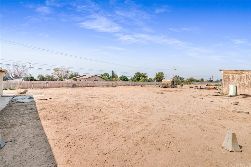 19903 Serrano Road Apple Valley, CA 92307 - Photo 31 of 51