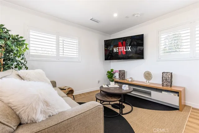 $2,750 | 1758 1/2 West 36th Street, Unit A, Los Angeles, CA 90018