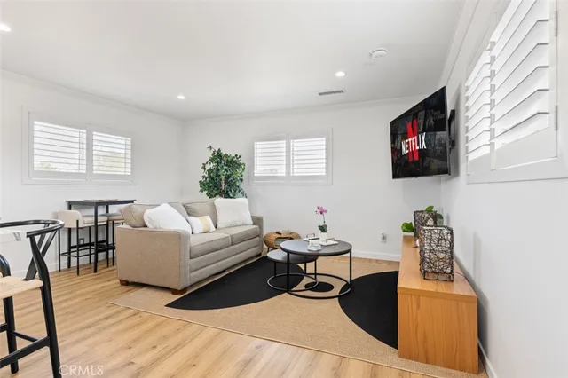 $2,750 | 1758 1/2 West 36th Street, Unit A, Los Angeles, CA 90018