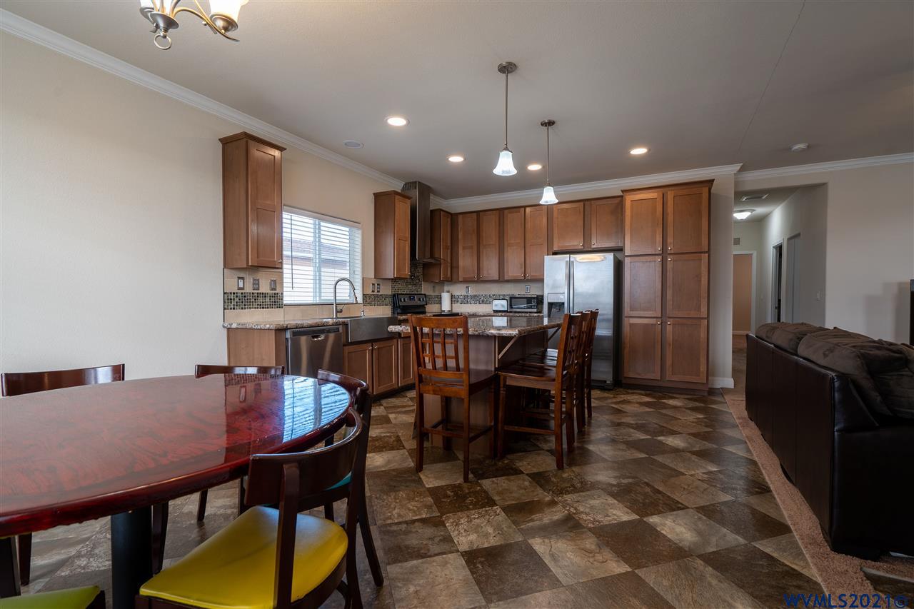 3428 Turner Road Southeast Salem, OR 97302 - Photo 8 of 18 Gallery Image 8