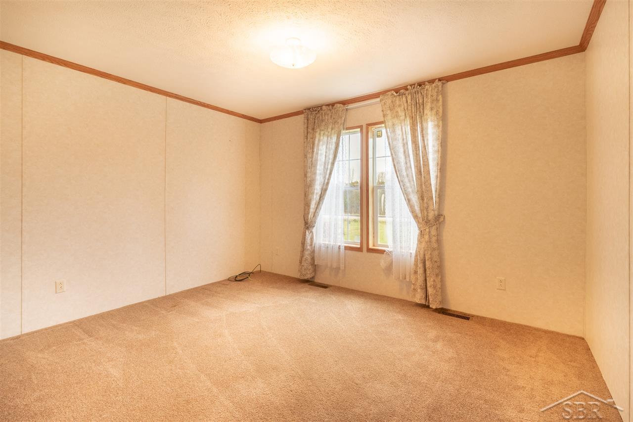 8153 West Alger Road Alger, MI 48610 - Photo 11 of 28 31363982-10.JPG